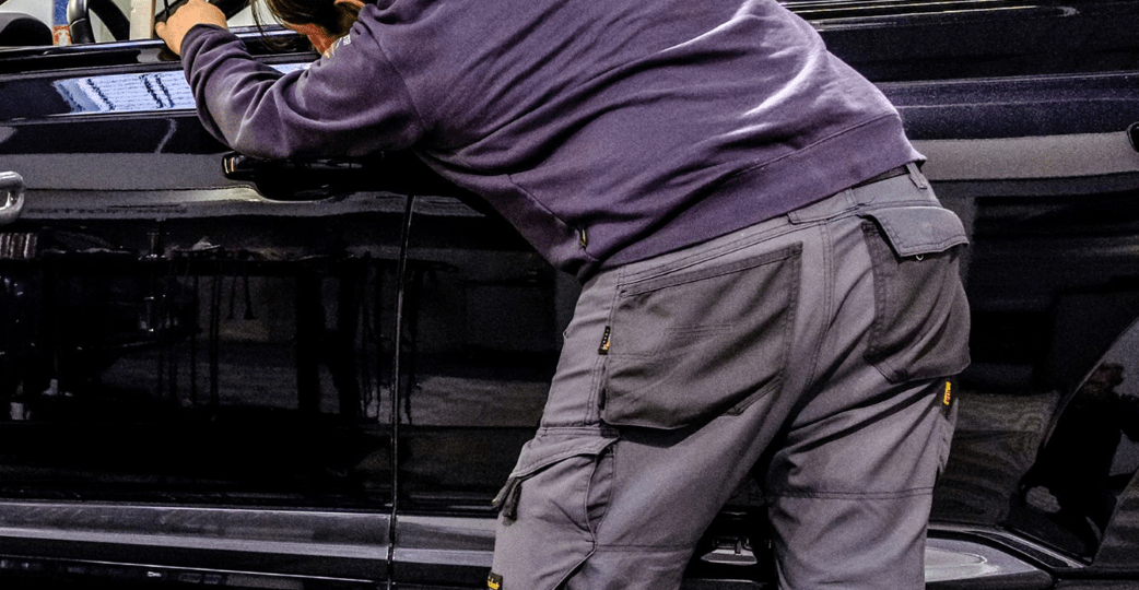 les-raisons-d-utiliser-le-debosselage-sans-peinture-sur-vos-vehiucles-d-occasion