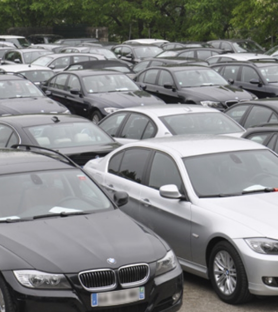 loueur-longue-duree-avec-dentmaster-pour-entretenir-vos-vehicules-et-la-remise-en-etat